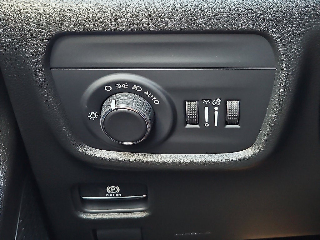 2027 Jeep Grand Cherokee GRAND CHEROKEE L LAREDO X 4X4
