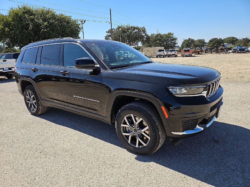 2027 Jeep Grand Cherokee GRAND CHEROKEE L LAREDO X 4X4