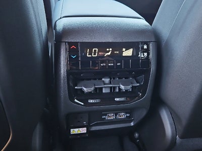 2027 Jeep Grand Cherokee GRAND CHEROKEE L LAREDO X 4X4