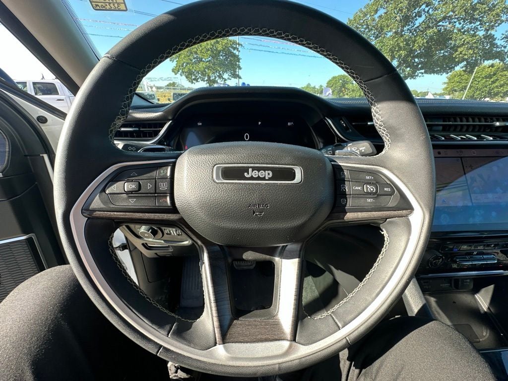 2023 Jeep Grand Cherokee L Limited 4x4