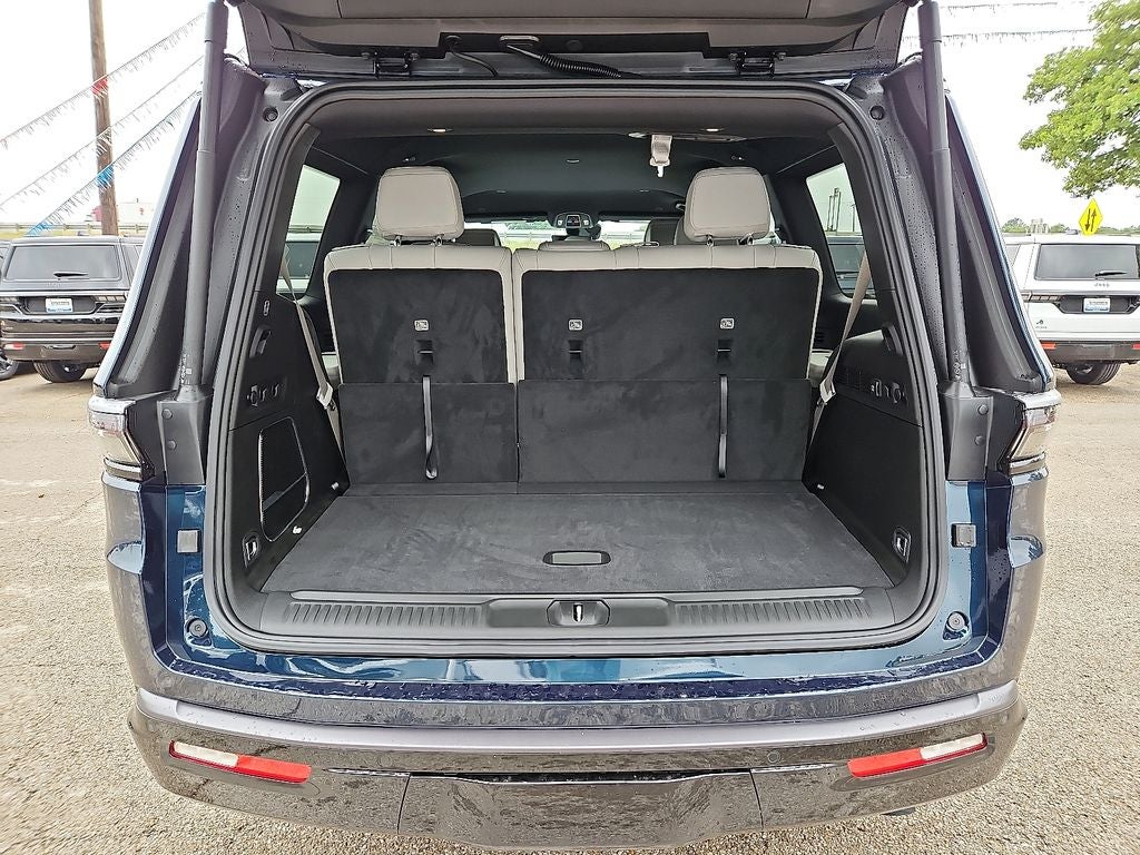 2026 Jeep Grand Wagoneer 4x4