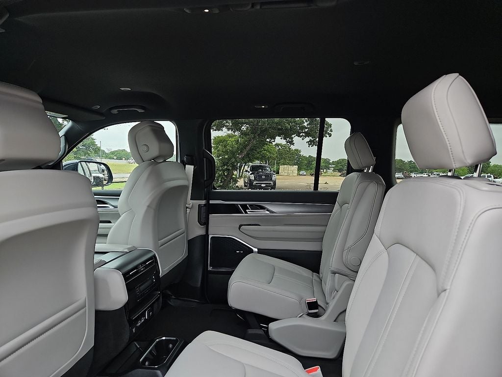 2026 Jeep Grand Wagoneer 4x4