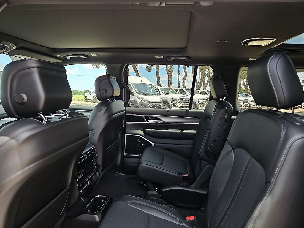 2026 Jeep Grand Wagoneer GRAND WAGONEER LIMITED RESERVE 4X4