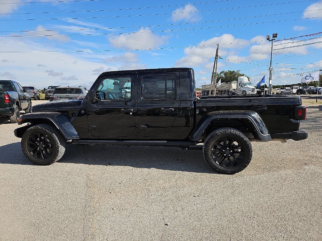 2025 Jeep Gladiator Nighthawk