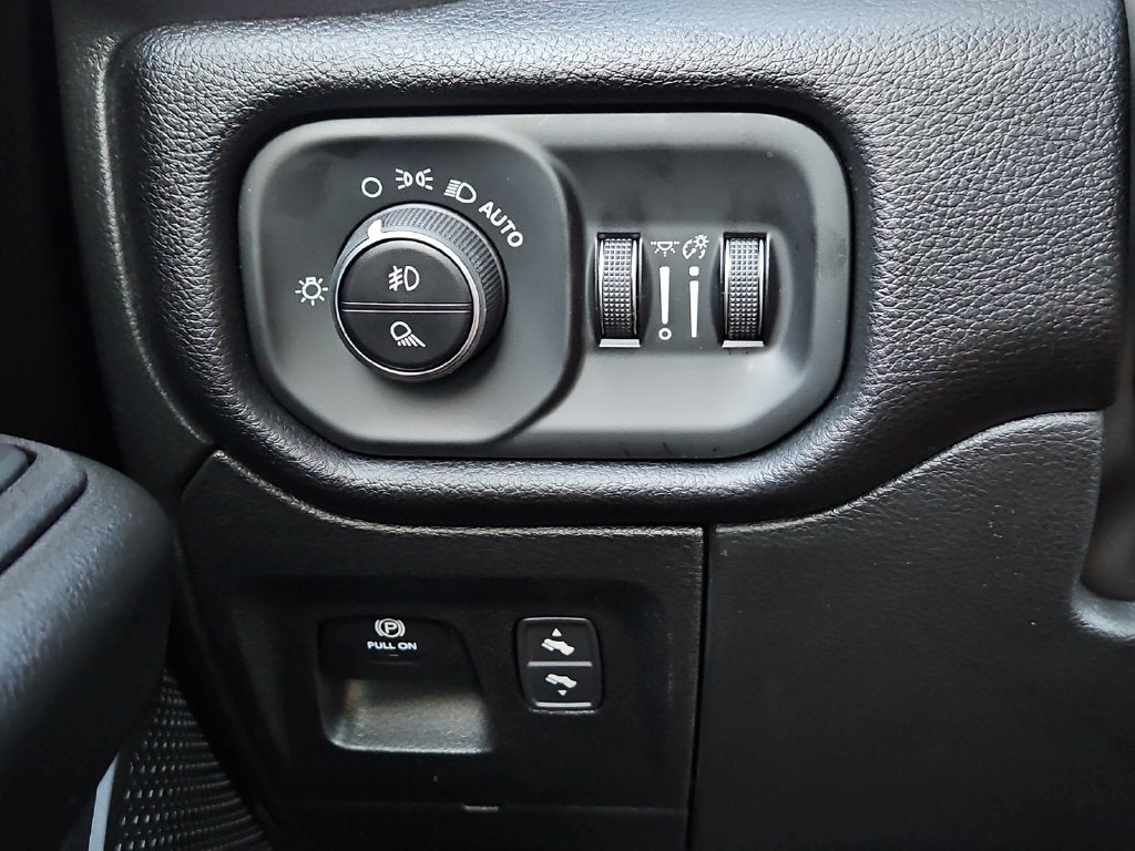 2026 RAM 1500 RAM 1500 BIG HORN CREW CAB 4X2 5'7' BOX