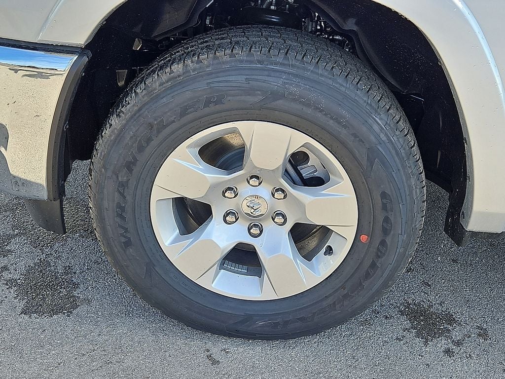 2026 RAM Ram 1500 RAM 1500 LONE STAR CREW CAB 4X2 5'7' BOX