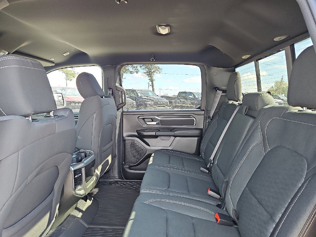 2027 RAM 1500 RAM 1500 LONE STAR CREW CAB 4X2 5'7' BOX