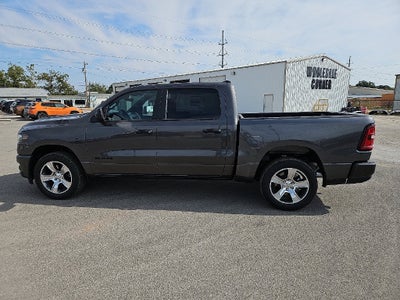 2027 RAM 1500 RAM 1500 EXPRESS CREW CAB 4X2 5'7' BOX