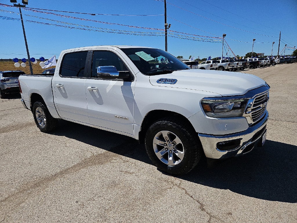2023 RAM 1500 Laramie Crew Cab 4x2 5'7' Box