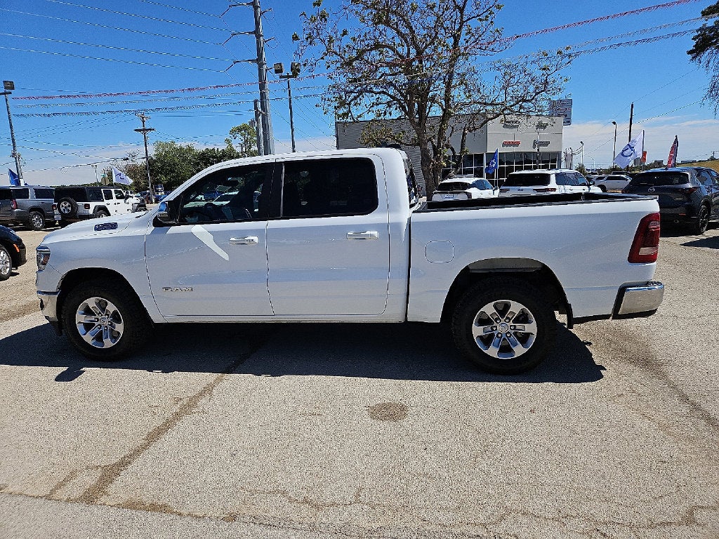 2023 RAM 1500 Laramie Crew Cab 4x2 5'7' Box