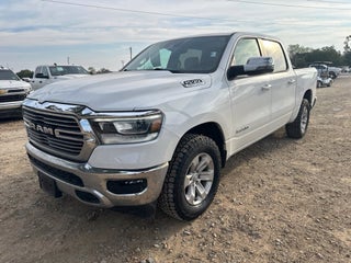 2023 RAM 1500 Laramie Crew Cab 4x2 5'7' Box