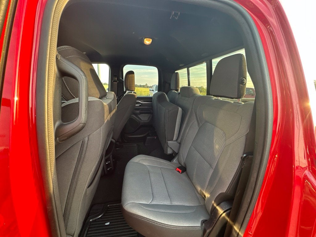 2023 RAM 1500 Big Horn Quad Cab 4x4 6'4' Box