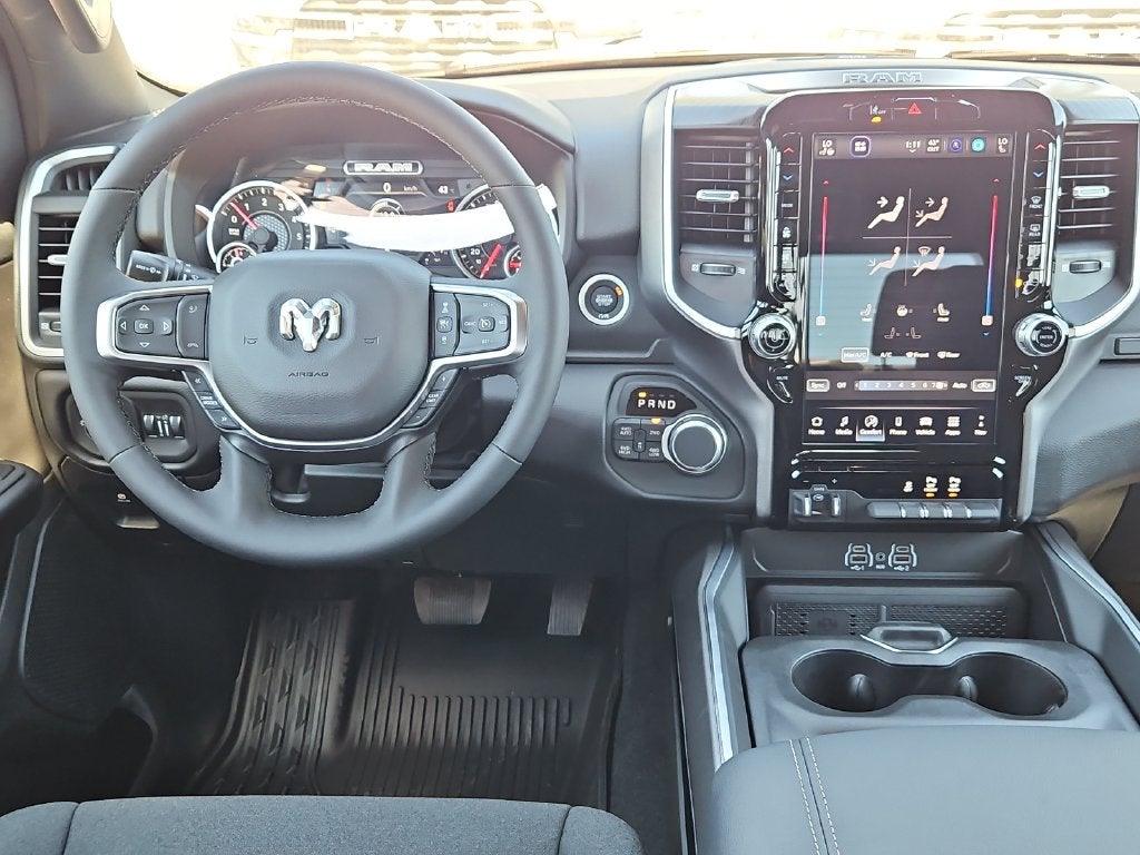 2027 RAM 1500 RAM 1500 LONE STAR CREW CAB 4X4 5'7' BOX