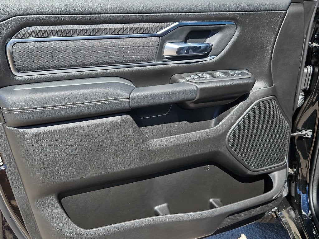 2027 RAM 1500 RAM 1500 LONE STAR CREW CAB 4X4 5'7' BOX
