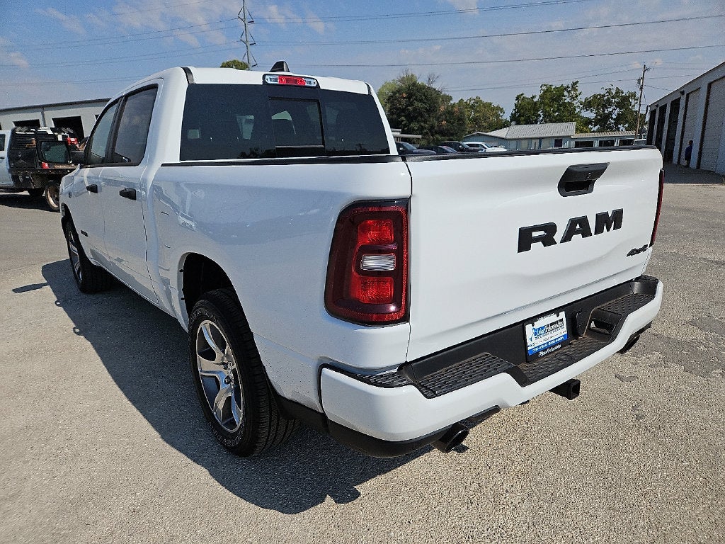 2026 RAM Ram 1500 RAM 1500 EXPRESS CREW CAB 4X4 5'7' BOX