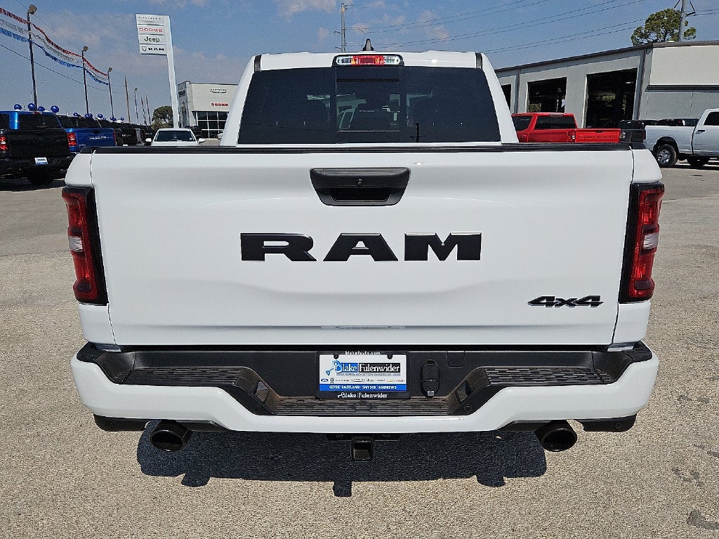 2026 RAM Ram 1500 RAM 1500 EXPRESS CREW CAB 4X4 5'7' BOX