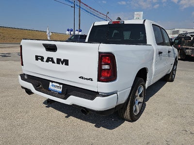 2026 RAM Ram 1500 RAM 1500 EXPRESS CREW CAB 4X4 5'7' BOX