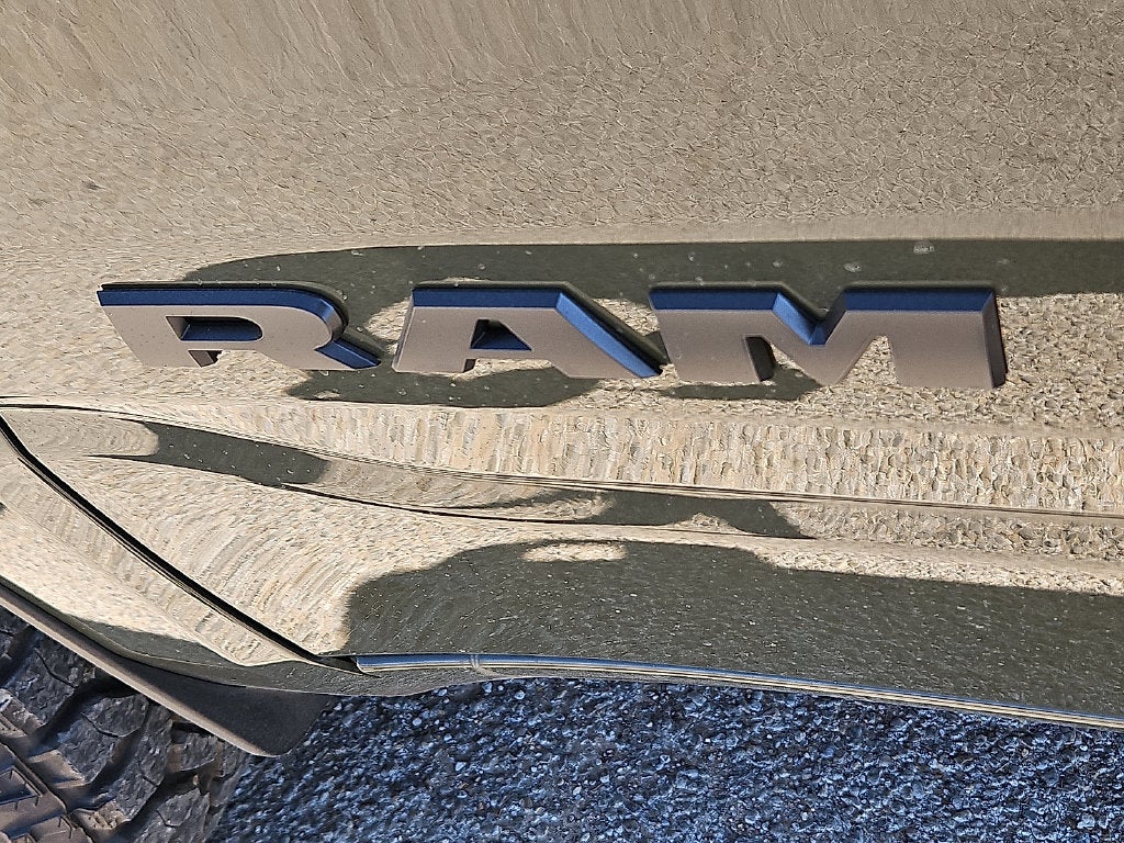 2027 RAM 1500 RAM 1500 WARLOCK CREW CAB 4X4 5'7' BOX