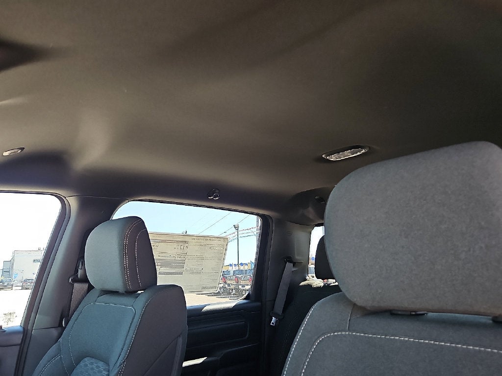 2027 RAM 1500 RAM 1500 WARLOCK CREW CAB 4X4 5'7' BOX