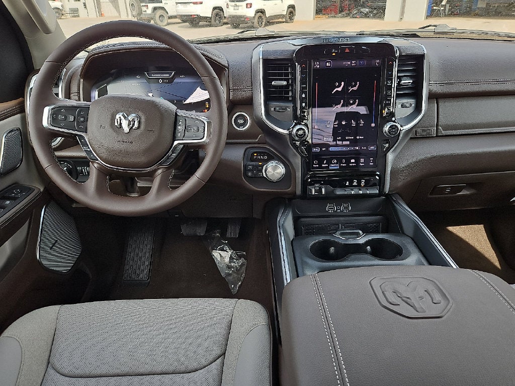 2027 RAM 1500 RAM 1500 LARAMIE CREW CAB 4X4 5'7' BOX