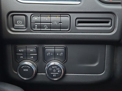 2024 GMC Yukon 4WD AT4