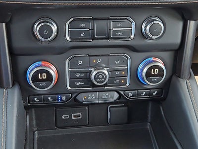 2024 GMC Yukon 4WD AT4