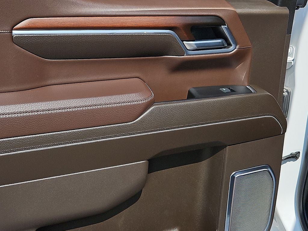 2024 GMC Sierra 1500 2WD Crew Cab Short Box Denali