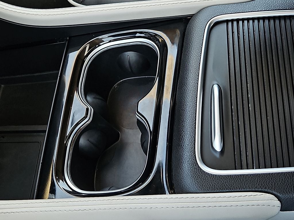 2024 Chrysler Pacifica Limited - Photo 22