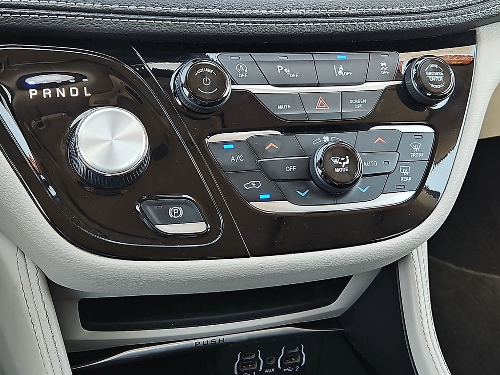2024 Chrysler Pacifica Limited - Photo 25