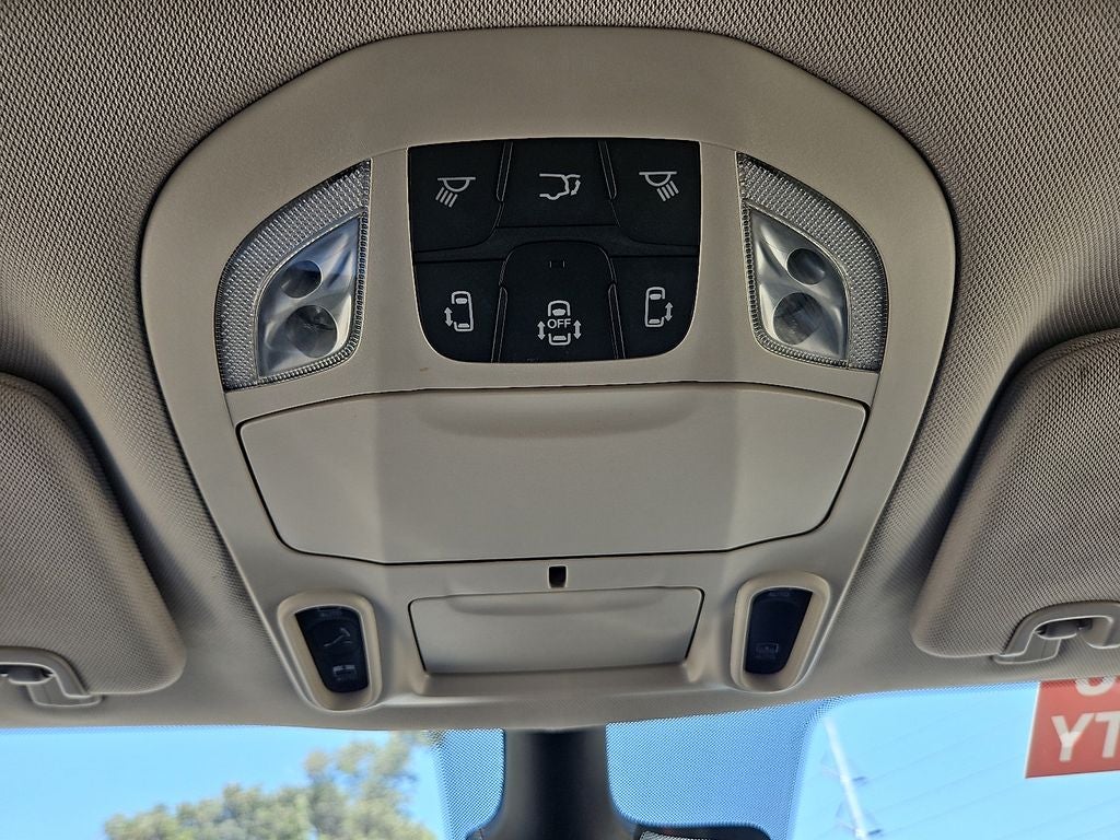2024 Chrysler Pacifica Limited - Photo 27