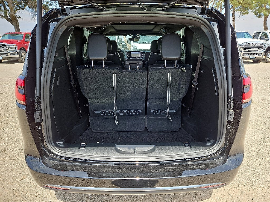 2027 Chrysler Pacifica PACIFICA LIMITED AWD