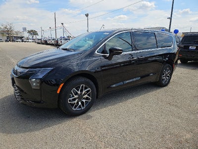 2027 Chrysler Pacifica PACIFICA LIMITED AWD