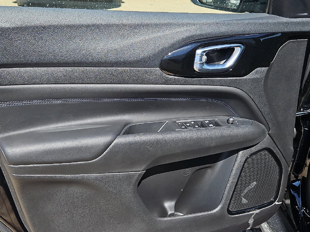2027 Jeep Compass COMPASS LATITUDE ALTITUDE 4X4