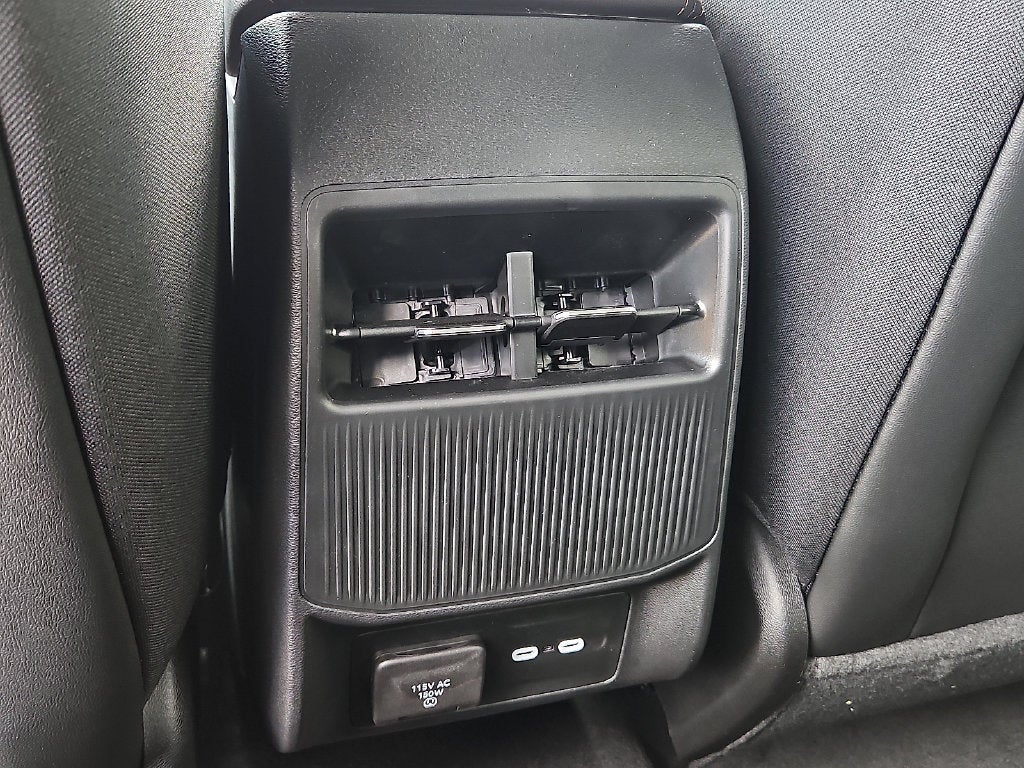 2027 Jeep Cherokee CHEROKEE LIMITED ALTITUDE 4X4