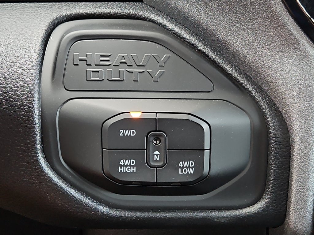 2026 RAM 2500 RAM 2500 TRADESMAN CREW CAB 4X4 6'4' BOX