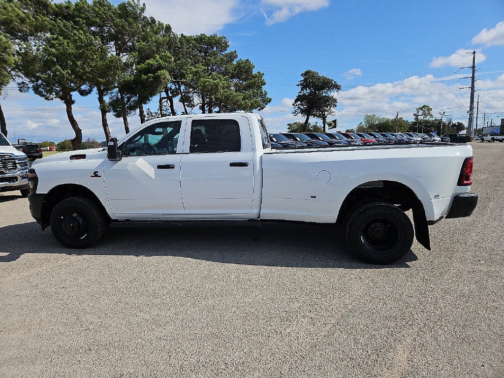 2027 RAM 3500 RAM 3500 TRADESMAN CREW CAB 4X4 8' BOX