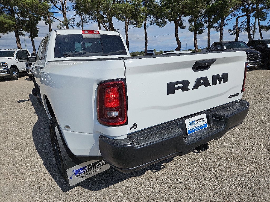 2027 RAM 3500 RAM 3500 TRADESMAN CREW CAB 4X4 8' BOX