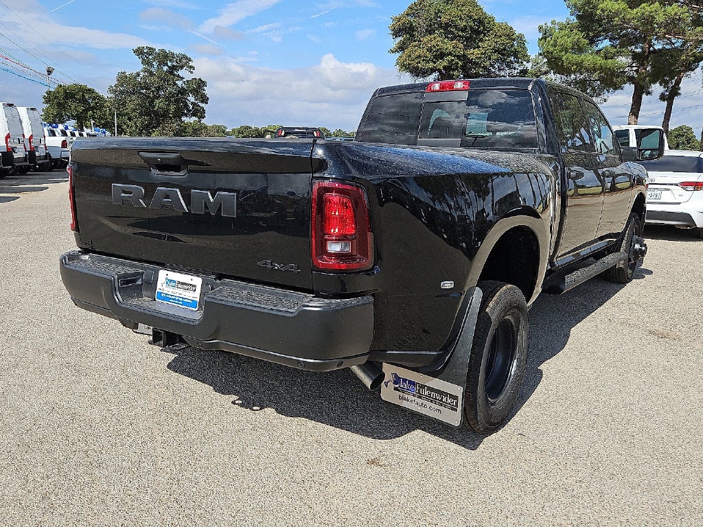 2027 RAM 3500 RAM 3500 TRADESMAN CREW CAB 4X4 8' BOX