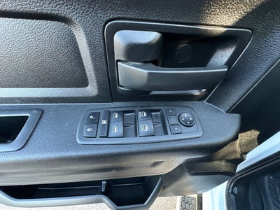 2022 RAM 3500 Tradesman Crew Cab 4x4 8' Box