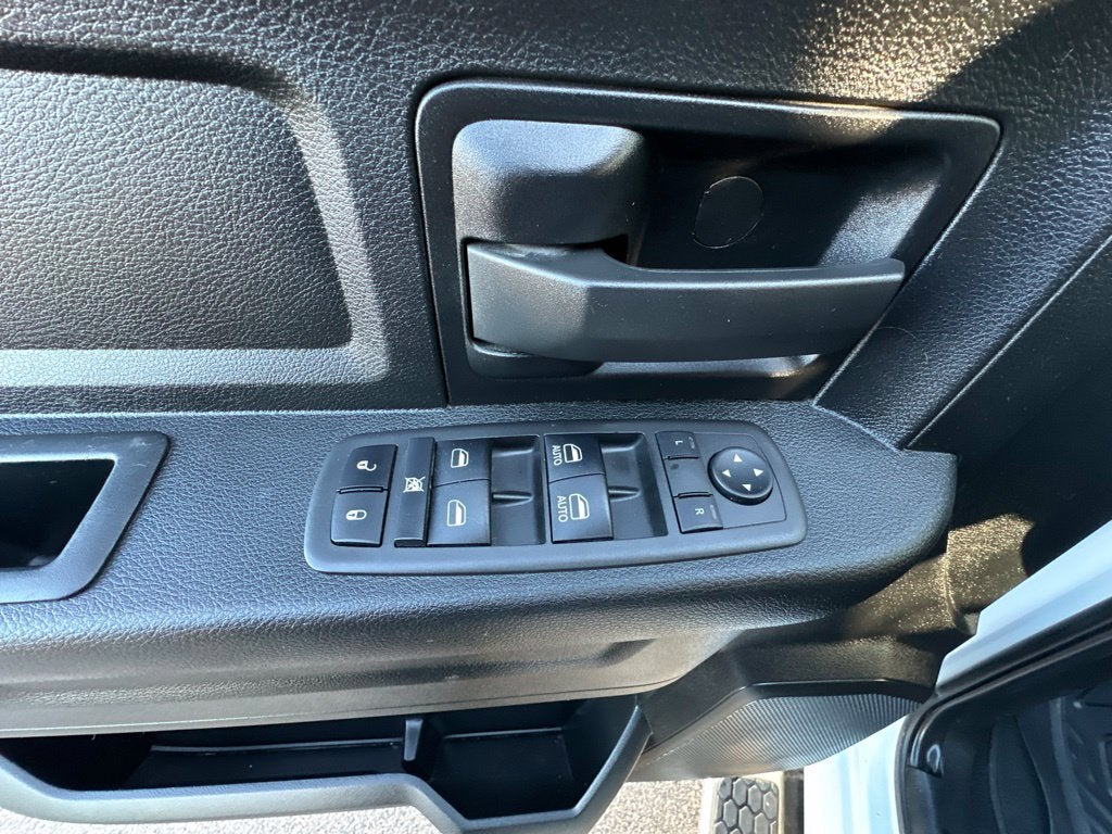 2022 RAM 3500 Tradesman Crew Cab 4x4 8' Box