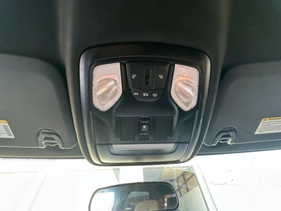 2022 RAM 3500 Tradesman Crew Cab 4x4 8' Box