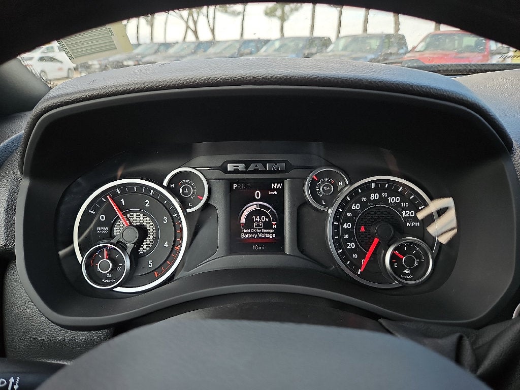 2027 RAM 3500 RAM 3500 TRADESMAN CREW CAB 4X4 8' BOX