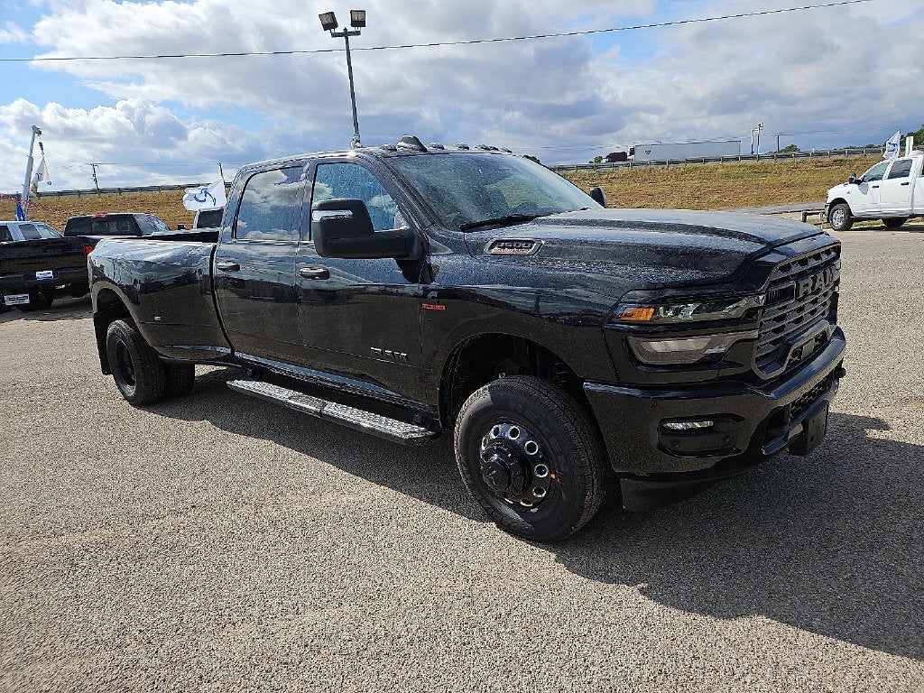 2027 RAM 3500 RAM 3500 LONE STAR CREW CAB 4X4 8' BOX