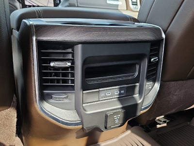 2027 RAM 3500 RAM 3500 LARAMIE CREW CAB 4X4 8' BOX