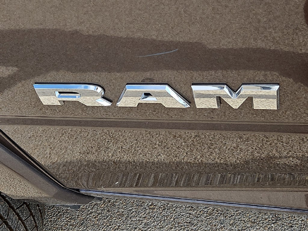 2027 RAM 3500 RAM 3500 LARAMIE CREW CAB 4X4 8' BOX