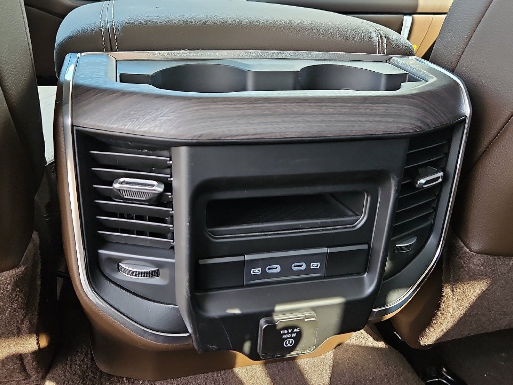 2027 RAM 3500 RAM 3500 LARAMIE CREW CAB 4X4 8' BOX
