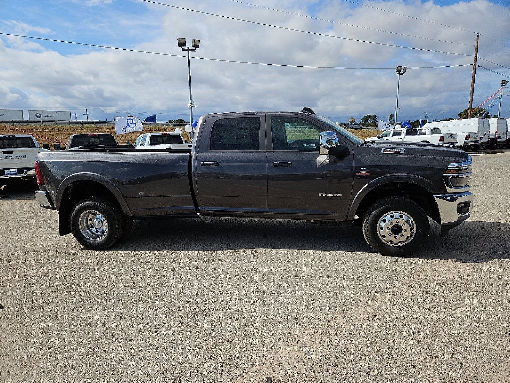 2027 RAM 3500 RAM 3500 LARAMIE CREW CAB 4X4 8' BOX