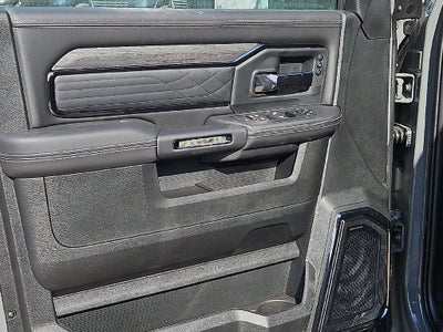 2027 RAM 3500 RAM 3500 LIMITED MEGA CAB 4X4 6'4' BOX