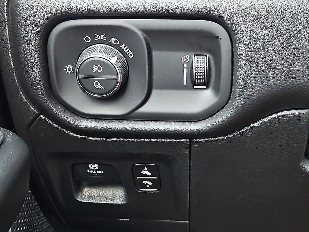 2026 RAM Ram 1500 RAM 1500 LONE STAR CREW CAB 4X2 5'7' BOX