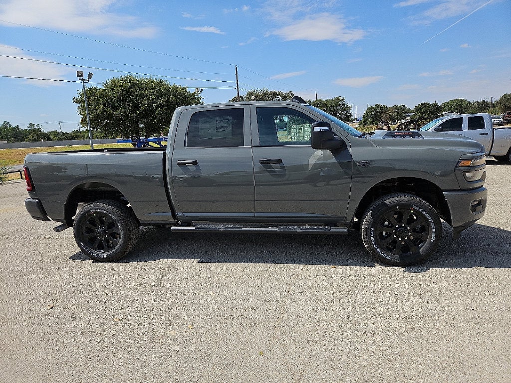 2027 RAM Ram 2500 RAM 2500 BLACK EXPRESS CREW CAB 4X4 6'4' BOX